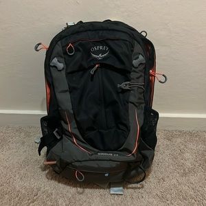 OSPREY 🦅 Sirius 24 daypack